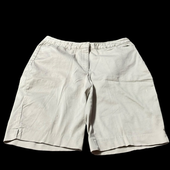 Relativity Pants - Relativity size 12 khaki Bermuda shorts